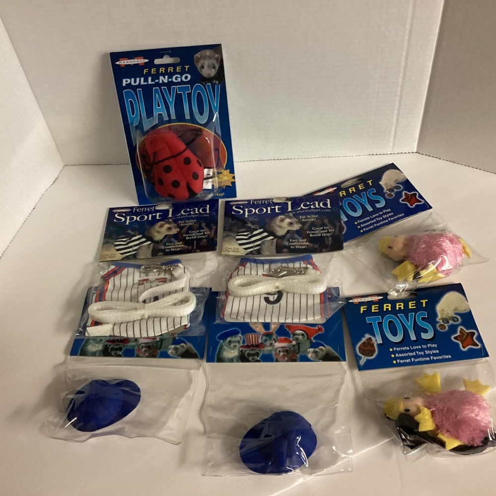 New Marshall ferret baseball sports leads w/caps & 3 toys